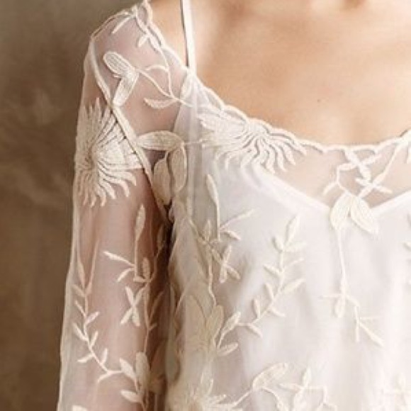 Anthropologie Tops - Anthropology Snowblossom blouse by Everleigh